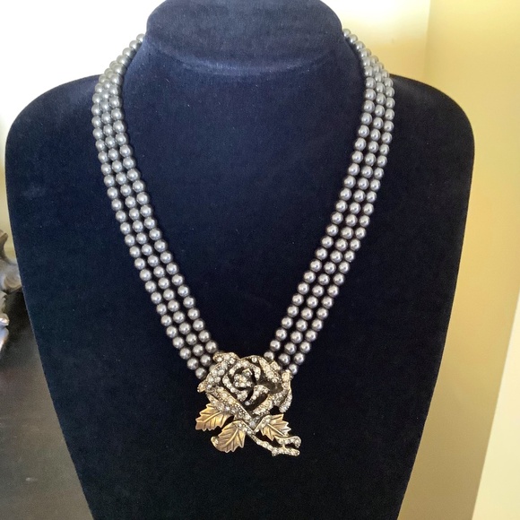 Heidi Daus Enchanted Rose Crystal Beaded Necklace Hematite - Picture 1 of 14